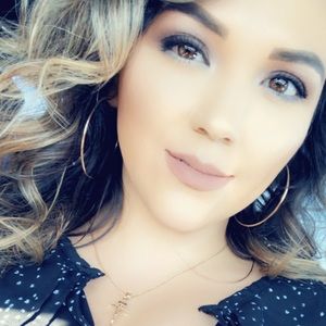 Meet your Posher, Elsa